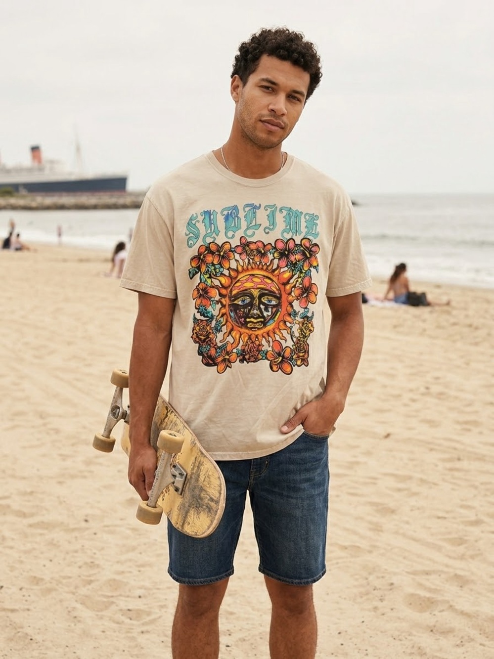 Forever 21 Beige Graphic Short Sleeve Tee with Multicolor Sun Print